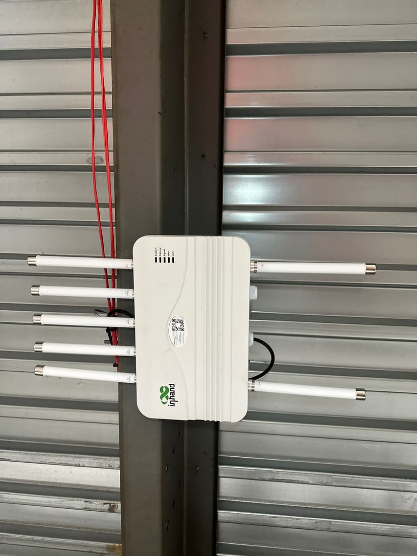 Wireless Access Point with Antennas